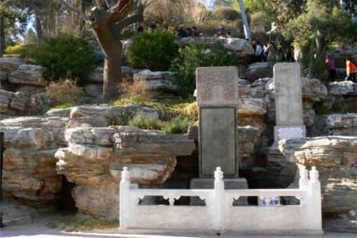 崇祯上吊的大槐树为什么要用铁链子拴着 崇祯上吊的大槐树为什么要用铁链子拴着