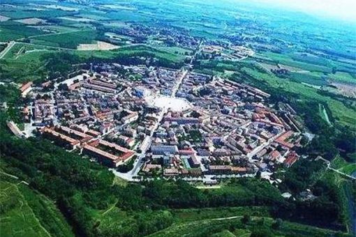 八阵图是什么样子的 陆逊为何走不出八阵图 八阵图是什么样子的 陆逊为何走不出八阵图