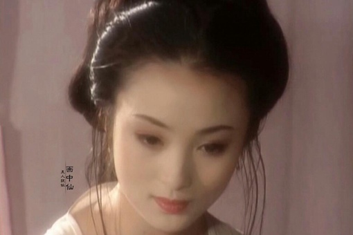 秀色掩今古荷花羞玉颜描写的人物是谁