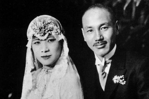 张学良有几个老婆?他最爱的是谁? 张学良有几个老婆?他最爱的是谁?