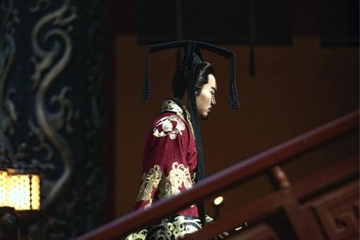 潸然泪下什么意思,潸然泪下什么意思解释一下