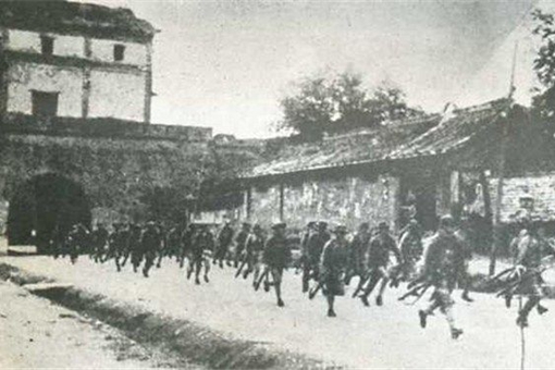 历史上卢沟桥事变的起因是什么?当时第一枪究竟是谁开的? 历史上卢沟桥事变的起因是什么?当时第一枪究竟是谁开的?