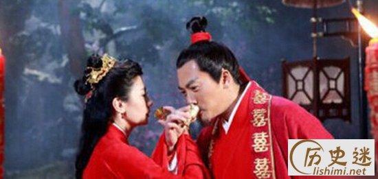 古代结婚为什么要喝交杯酒?喝交杯酒的意义是什么,结婚喝交杯酒用什么样的酒杯