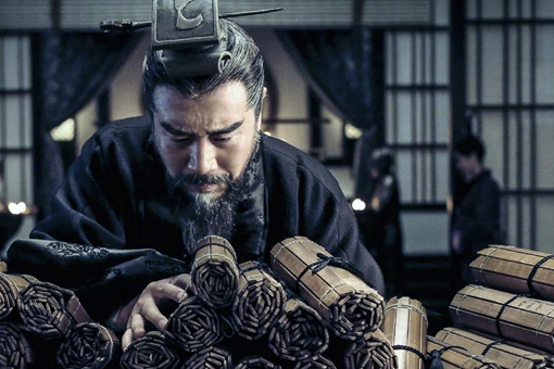 何以解忧唯有杜康什么意思?曹操说的“杜康”指的是谁? 何以解忧唯有杜康什么意思?曹操说的“杜康”指的是谁?