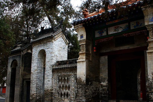 杨再兴是杨家将的后代吗?杨再兴是谁的后代? 杨再兴是杨家将的后代吗?杨再兴是谁的后代?