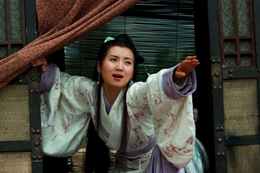 董卓怎么死的?董卓是被谁杀的? 董卓怎么死的?董卓是被谁杀的?