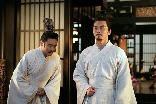 郭嘉和司马懿谁厉害?鬼才郭祭酒也怕冢虎狼顾之视? 郭嘉和司马懿谁厉害?鬼才郭祭酒也怕冢虎狼顾之视?