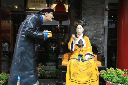 咸丰为何看上慈禧 咸丰取慈禧真的是因为慈禧长得美吗 咸丰为何看上慈禧 咸丰取慈禧真的是因为慈禧长得美吗