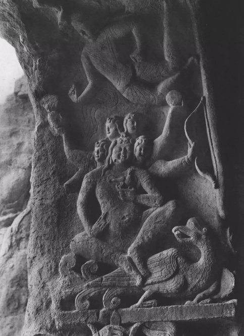 云冈石窟是哪个朝代的 云冈石窟简介历史 云冈石窟是哪个朝代的 云冈石窟简介历史