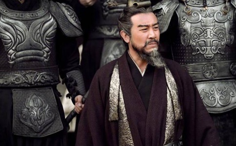 曹操“挟天子以令诸侯”有什么影响? 曹操“挟天子以令诸侯”有什么影响?