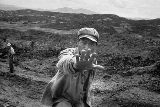 朝鲜战争中美伤亡比例如何?双方伤亡人数有多大差异?