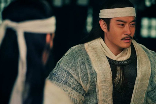 周瑜打黄盖为什么一个愿打一个愿挨?这个故事是怎样的? 周瑜打黄盖为什么一个愿打一个愿挨?这个故事是怎样的?