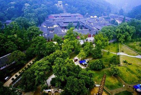 三国时期的麦城是现在什么地方?关羽是被葬在麦城么? 三国时期的麦城是现在什么地方?关羽是被葬在麦城么?