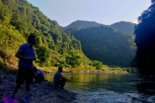 桂林市最著名的水指的是哪条江