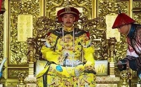 清朝的嘉庆皇帝是乾隆的第几个儿子?嘉庆帝有哪些成就? 清朝的嘉庆皇帝是乾隆的第几个儿子?嘉庆帝有哪些成就?