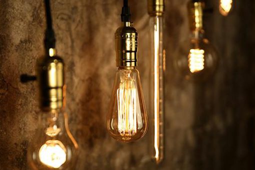 电灯泡真的是爱迪生发明的吗?电灯泡是黑人发明的 电灯泡真的是爱迪生发明的吗?电灯泡是黑人发明的