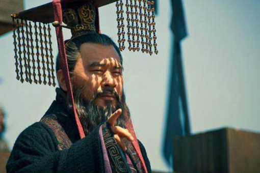 曹操为什么不敢称帝?他的儿子曹丕却敢称帝?