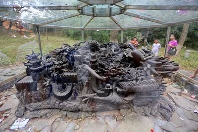 九龙抬尸棺图片,揭秘九龙抬尸棺抬的是谁?又有什么寓意 九龙抬尸棺图片,揭秘九龙抬尸棺抬的是谁?又有什么寓意