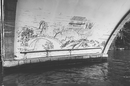 尾生抱柱的意思和典故 尾生抱柱的故事原文