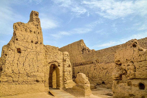 楼兰古城是谁发现的 楼兰古城是怎么发现的