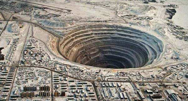 地狱之门:揭秘科学家在俄罗斯科拉半岛钻开的“地狱之门”-俄罗斯地狱之门(真实灵异事件)